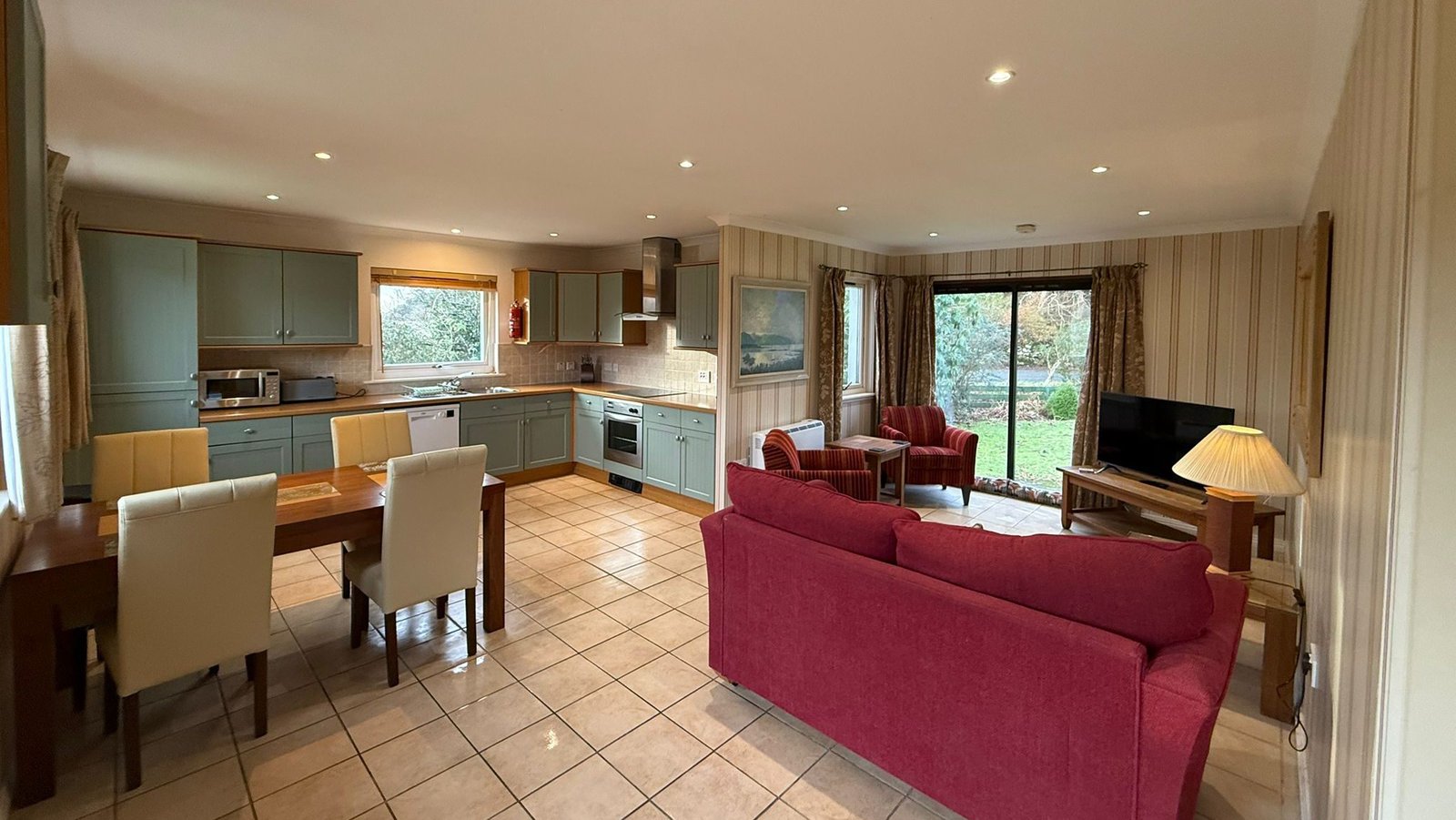 Airds Hotel
