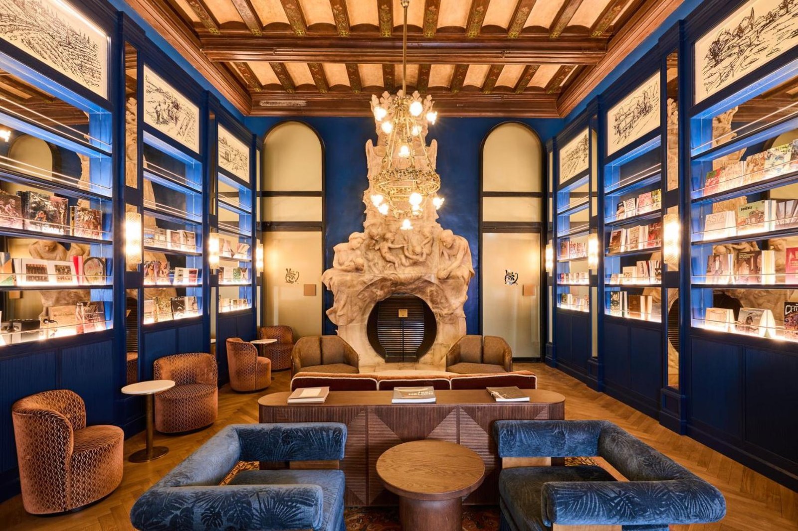 Hotel España — vibe