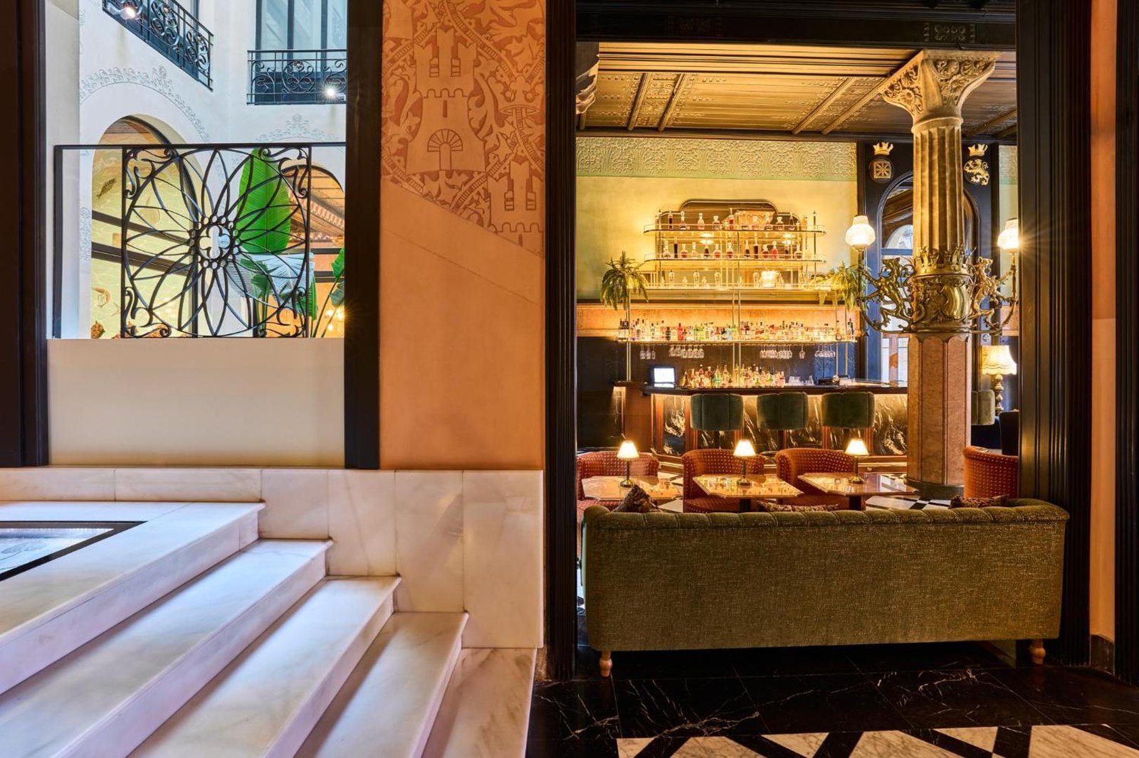 Hotel España, bar arnau