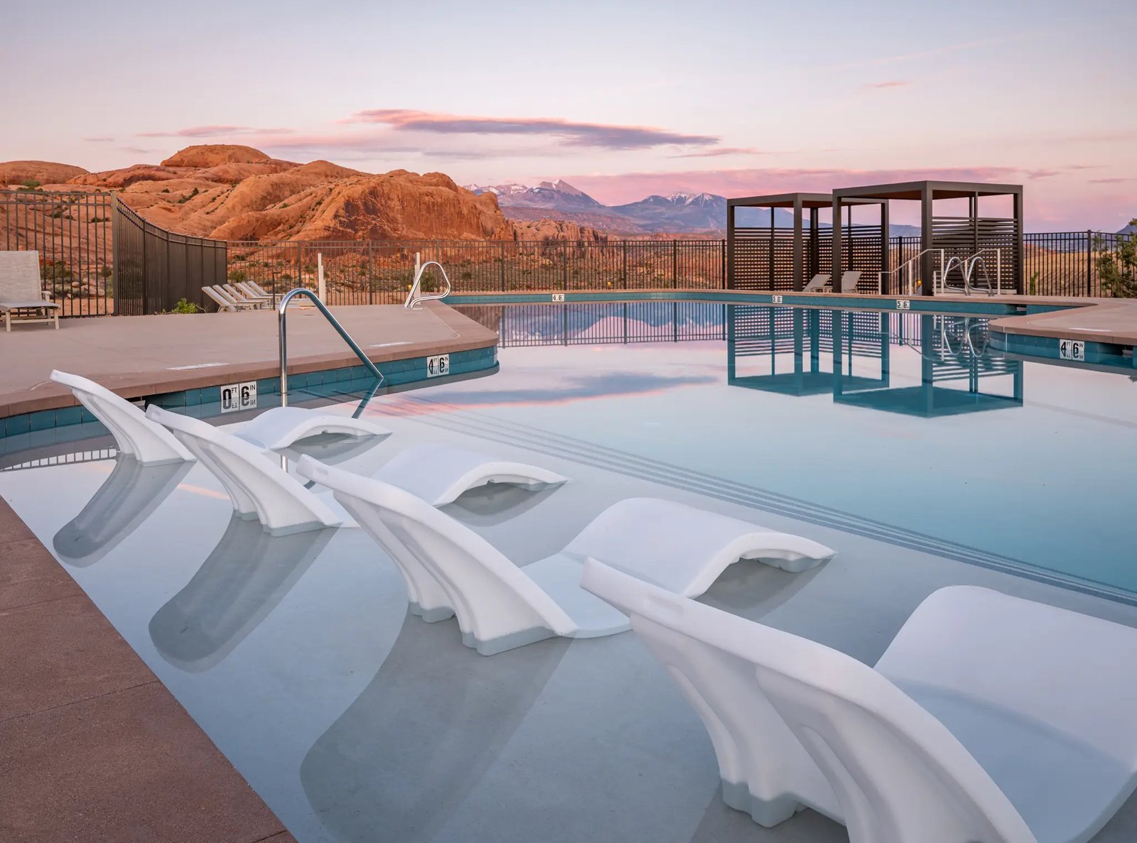 Lionsback Resort