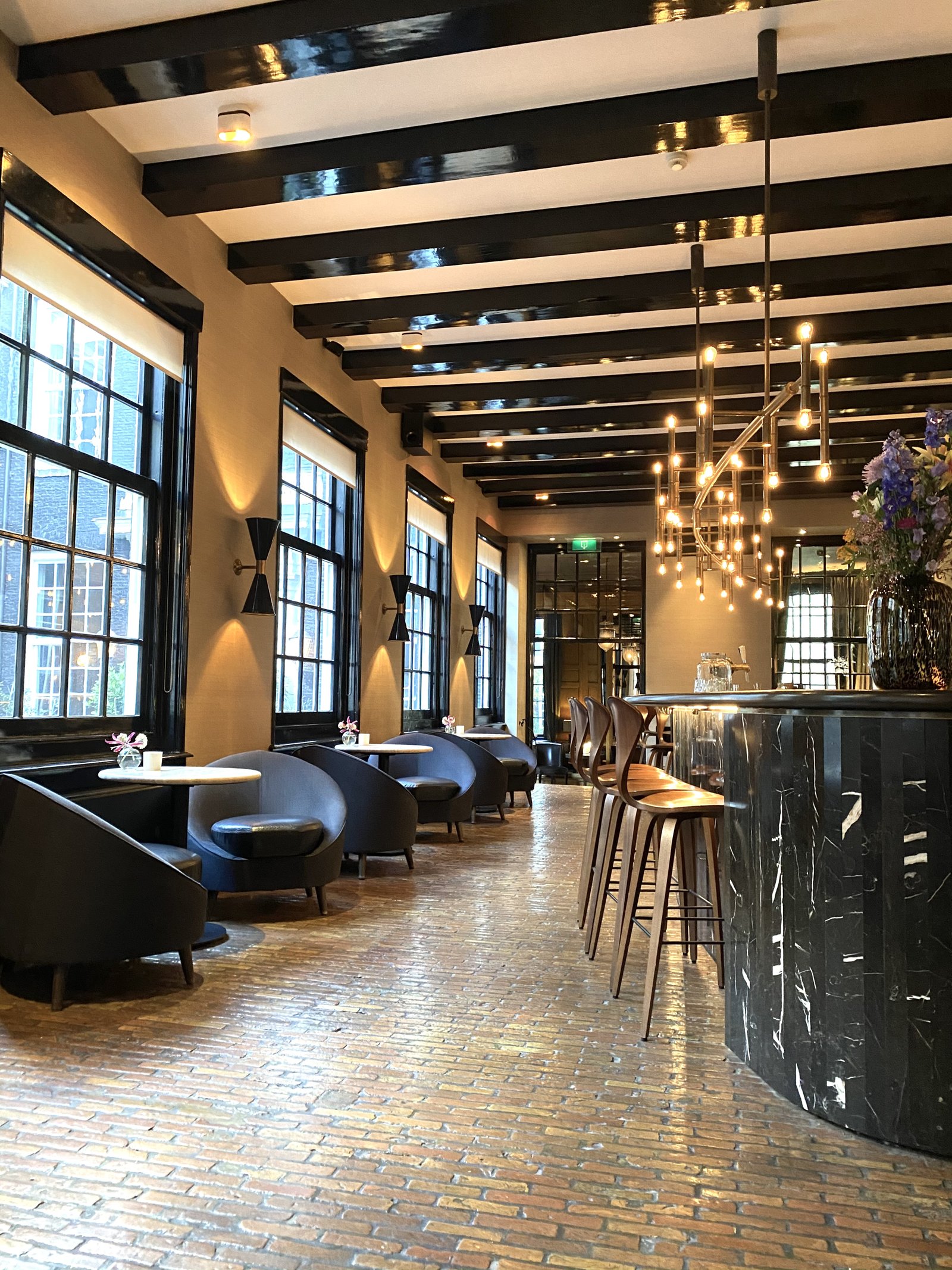 The Dylan Amsterdam, bar brasserie occo