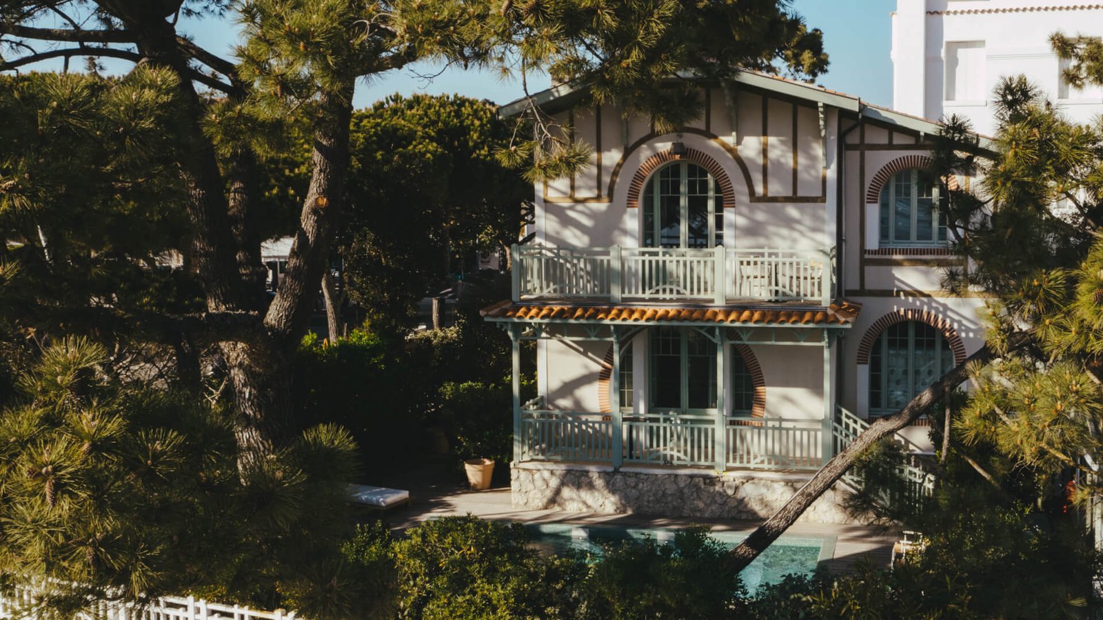 Hôtel Hemen, how it began
