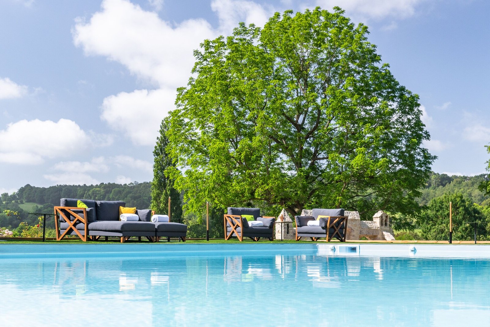 Les Jardins de Coppélia, the pool
