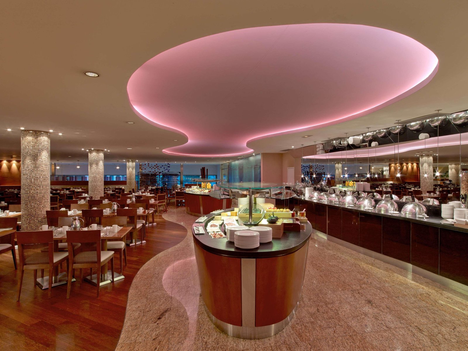 Hilton Diagonal Mar Barcelona — eat & drink