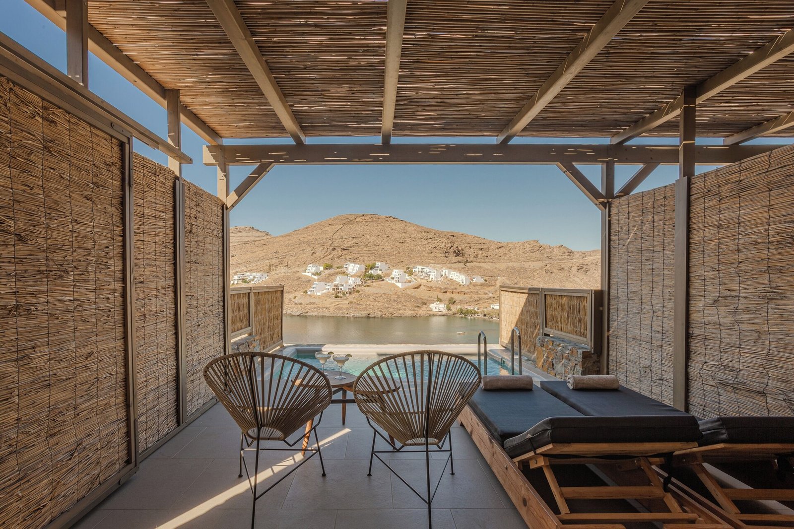Amal Kythnos Suites