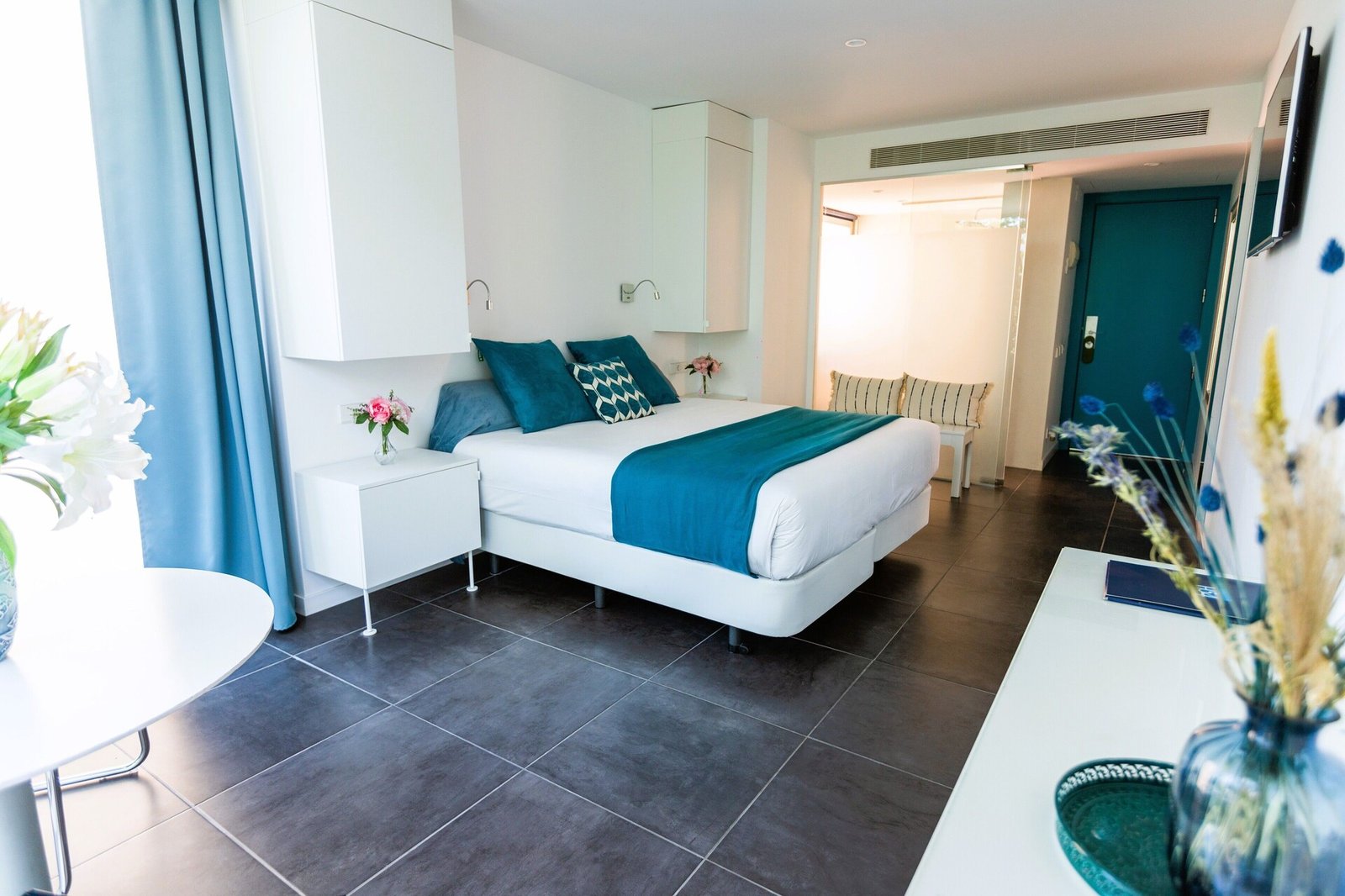 Hotel 54 Barcelona — vibe