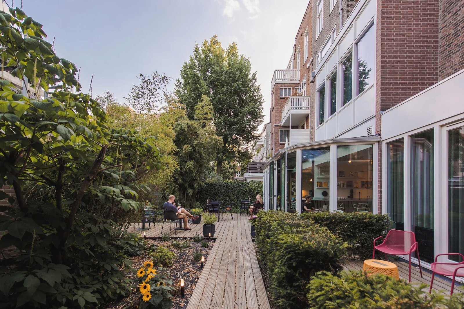 Conscious Hotel Museum Square — vibe