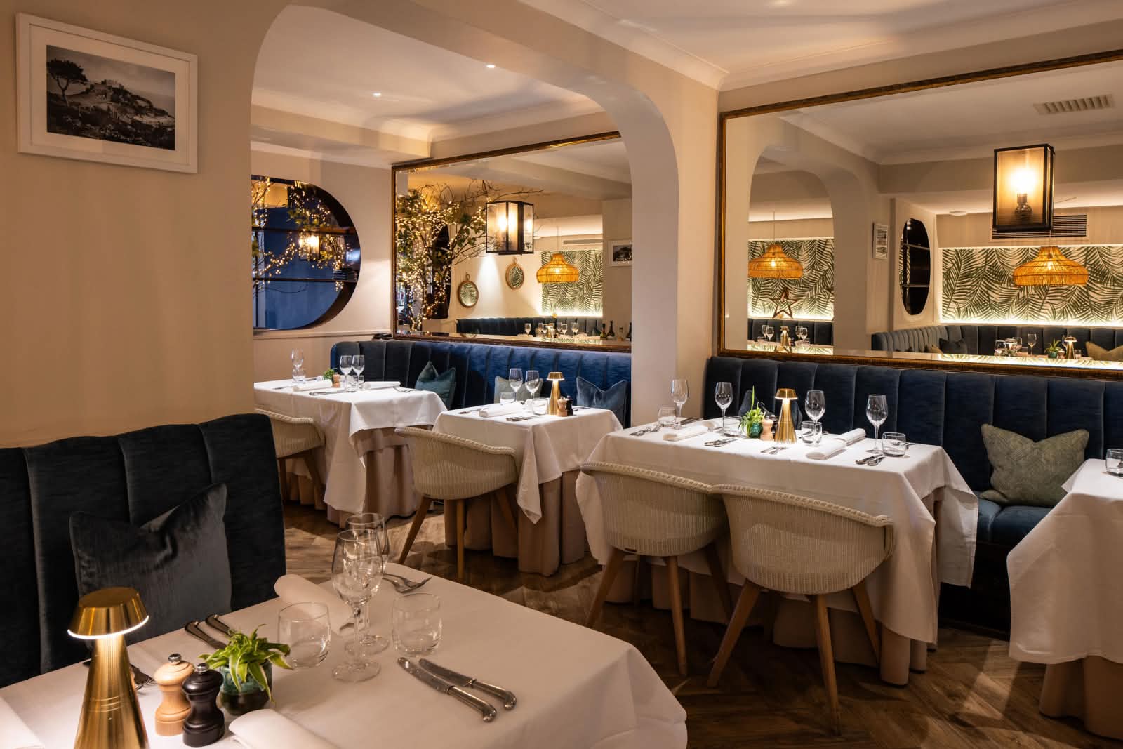 The Moorings Hotel & Restaurant, the dining room