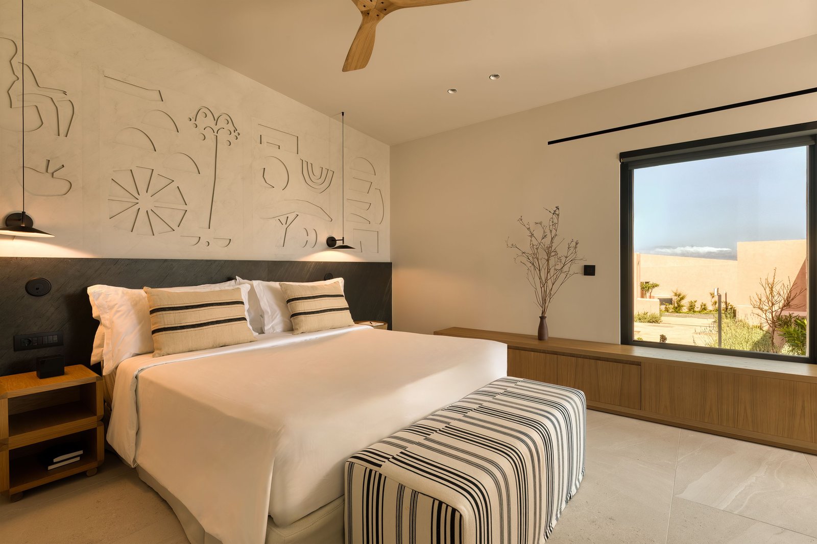 Domes Novos Santorini, Autograph Collection, rooms