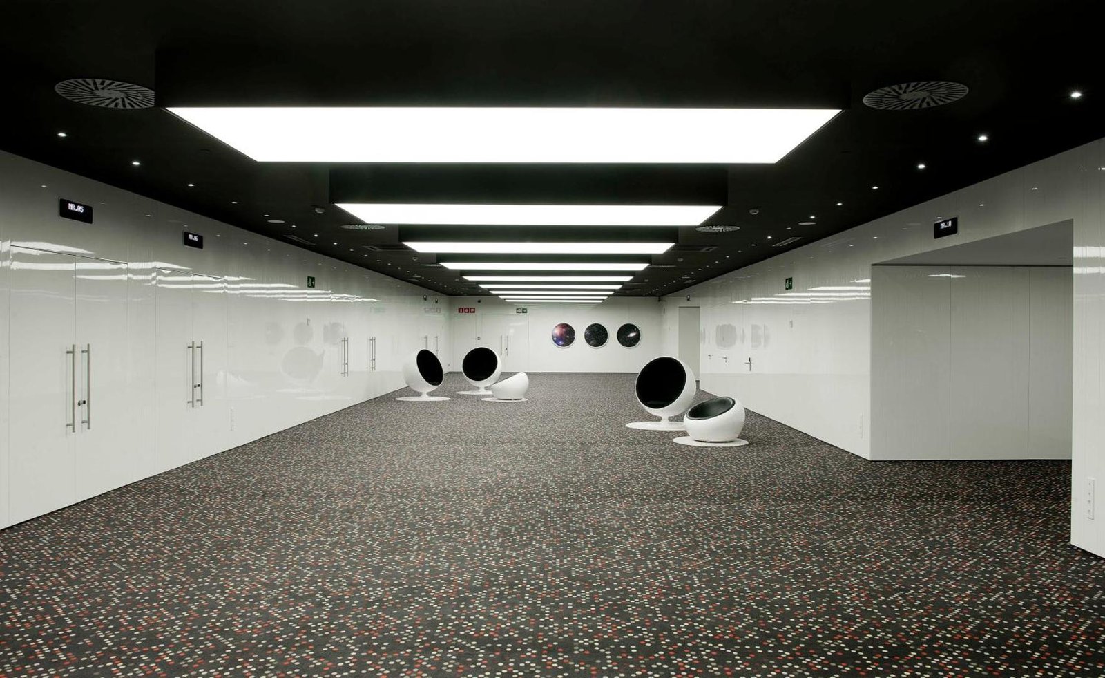 Hotel Barceló Sants — vibe
