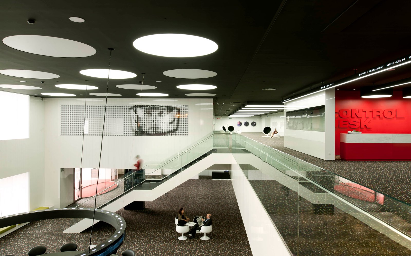 Hotel Barceló Sants — vibe