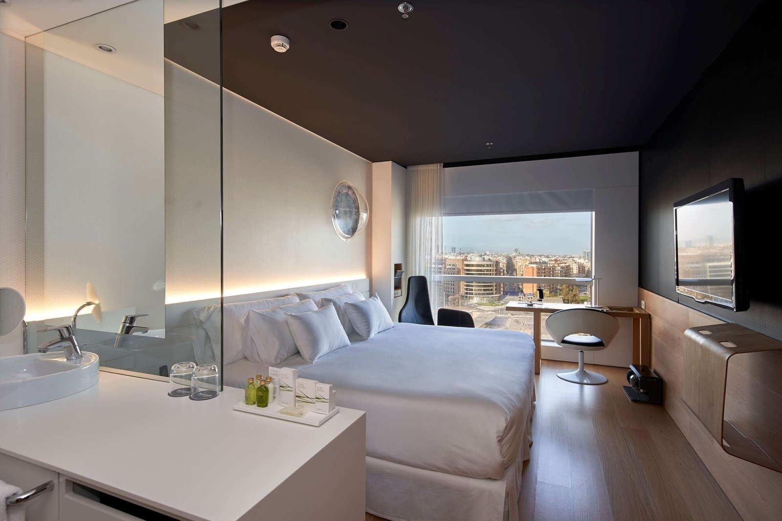 Hotel Barceló Sants — rooms