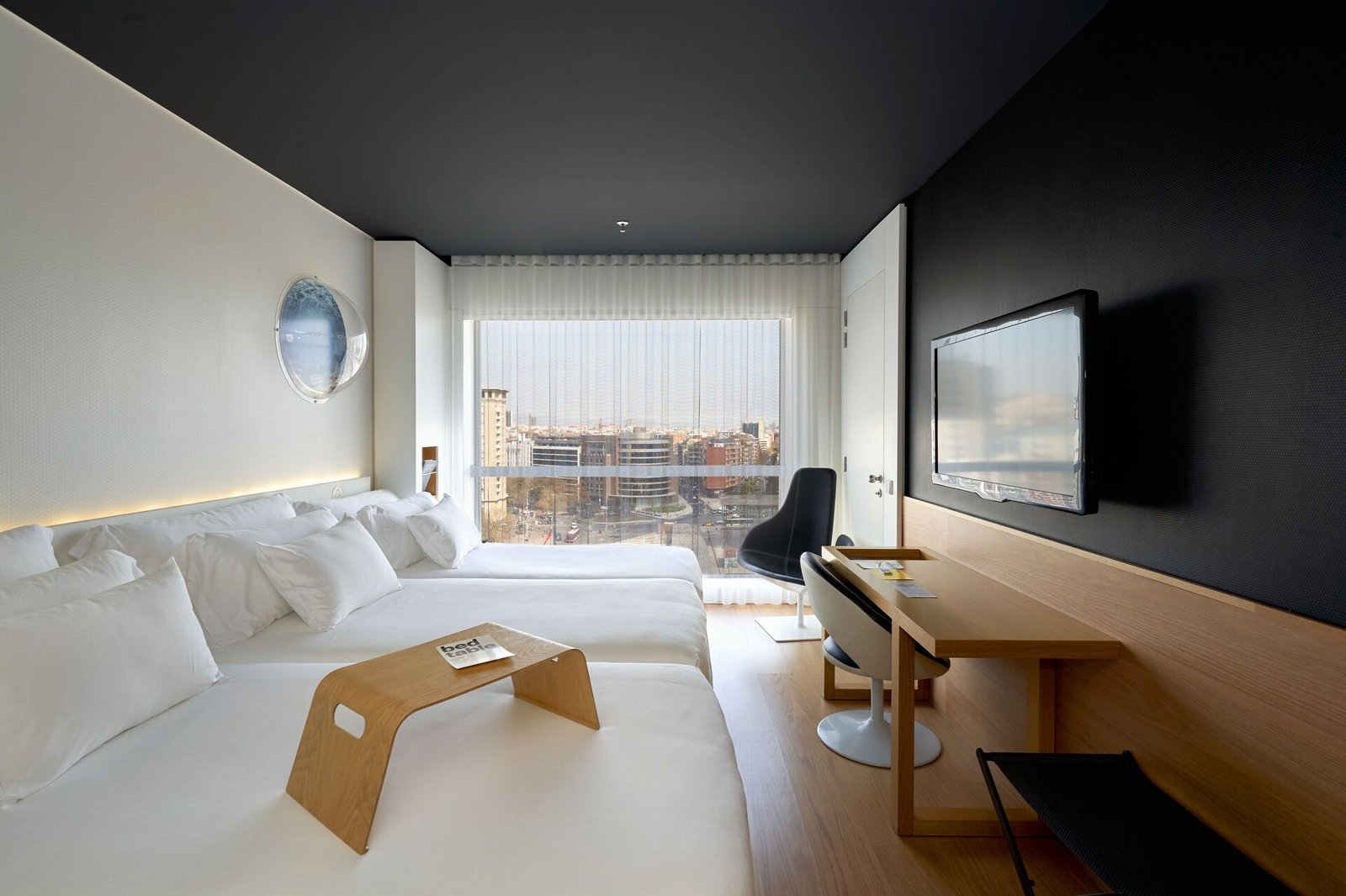 Hotel Barceló Sants — rooms