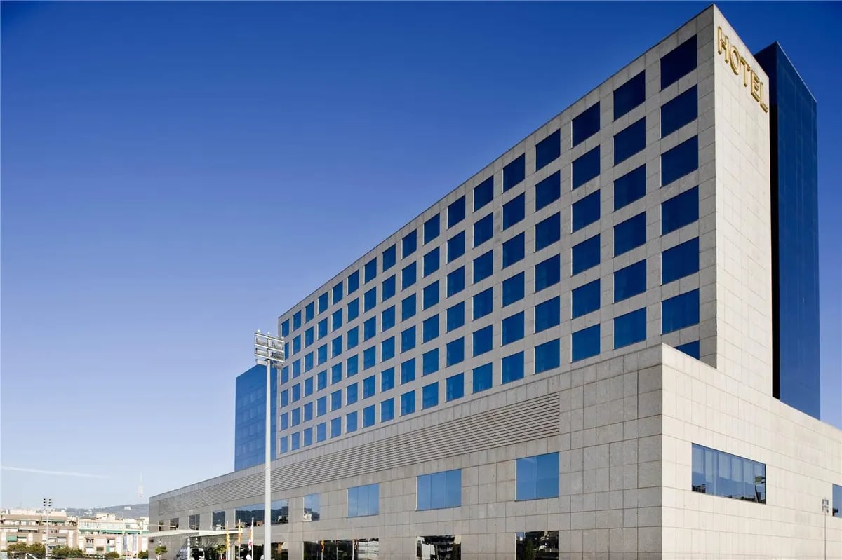 Hotel Barceló Sants — backstory
