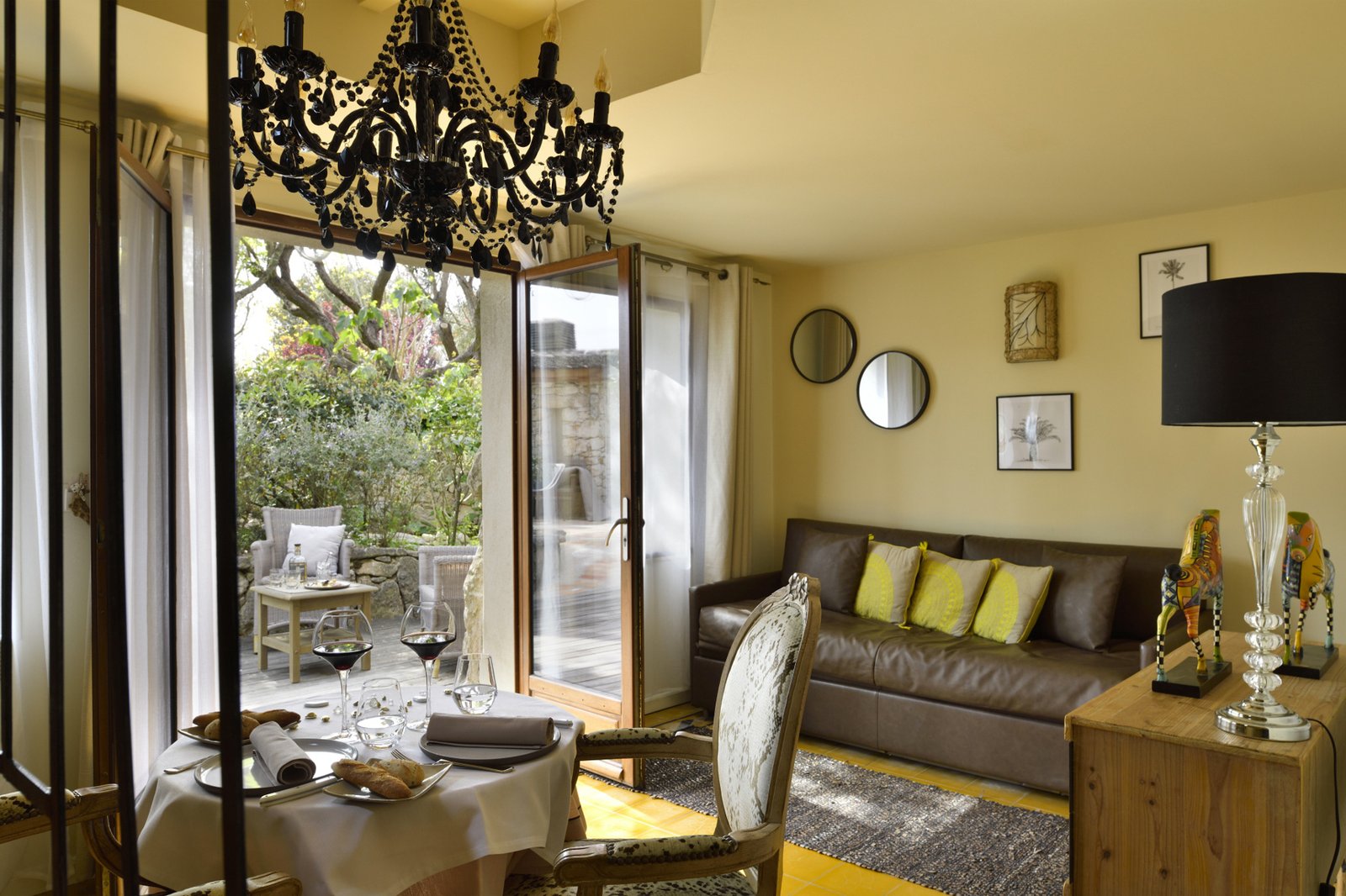 A Cheda, rooms