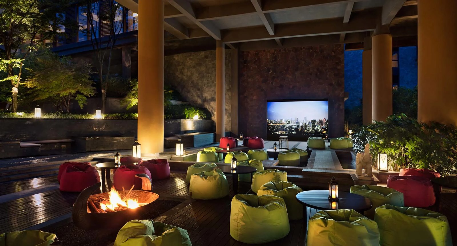 Anantara Guiyang Resort & Spa, at the table