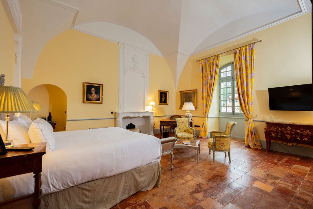 Château de Collias, rooms