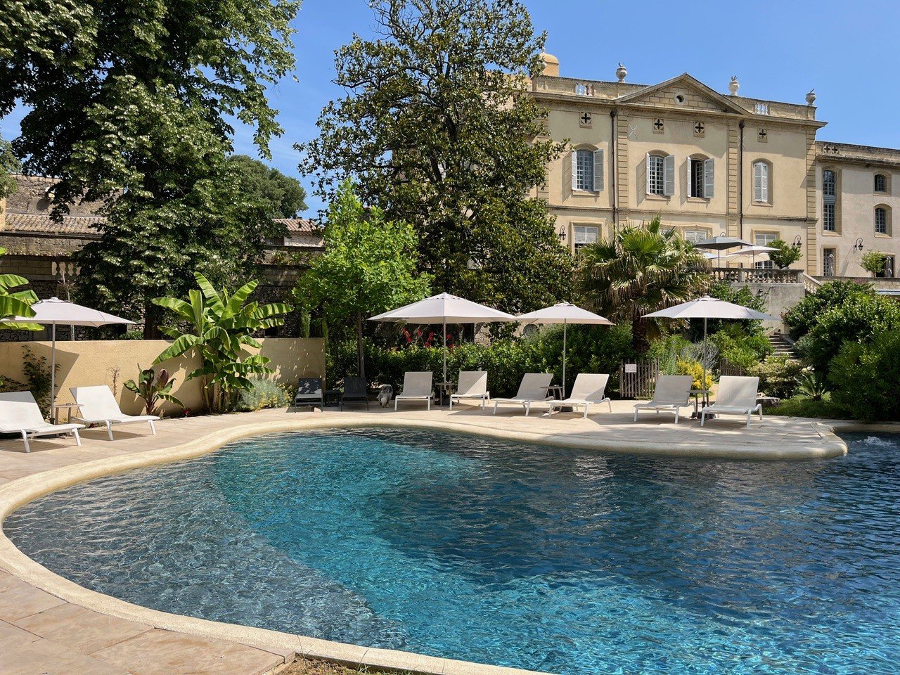 Château de Collias, the pool