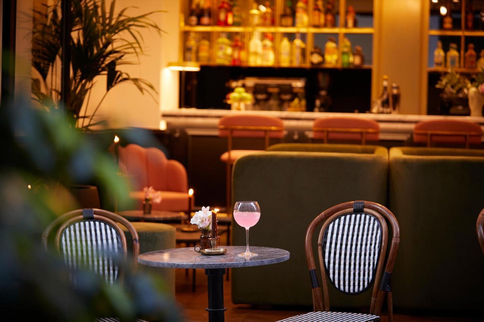 Villa Brown Emou, the villa bistro-bar