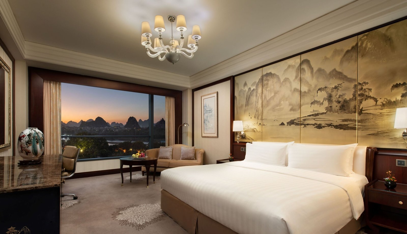 Shangri-La Hotel, rooms