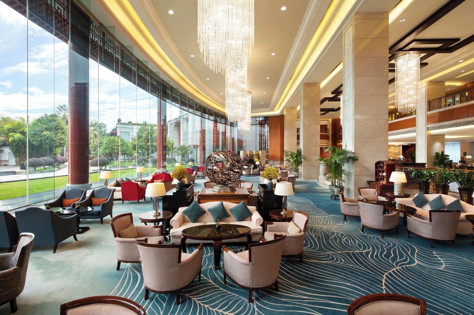 Shangri-La Hotel