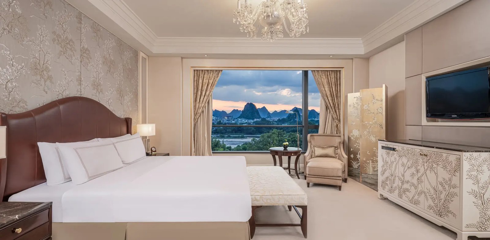 Shangri-La Hotel, rooms