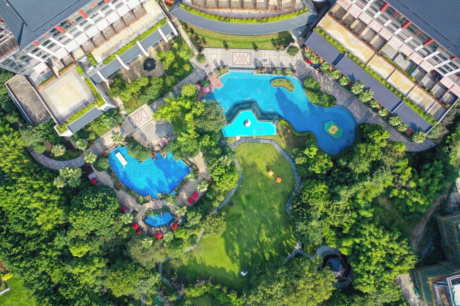 Shangri-La Hotel