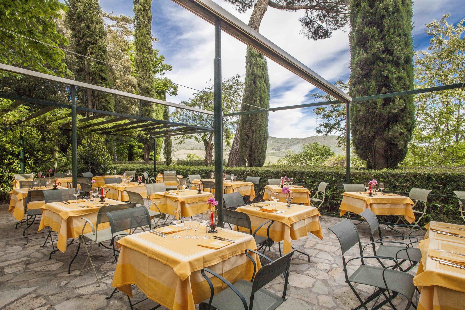 Villa Le Barone Hotel, at the table