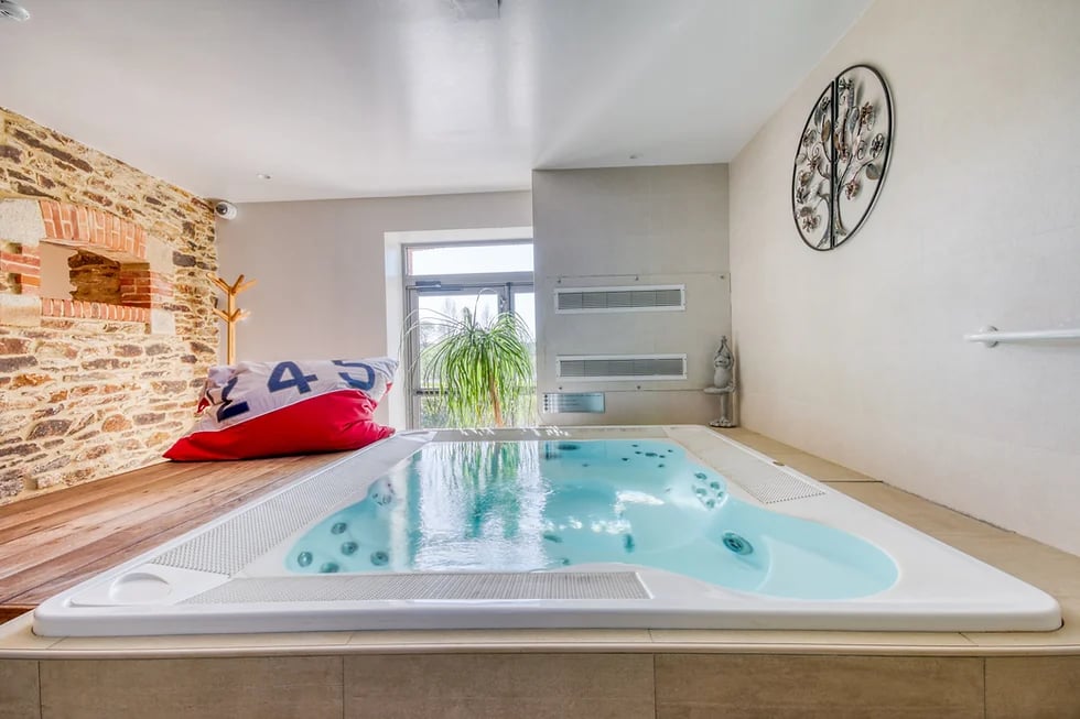 Hotel & Spa Le Manoir De Kerbot, the spa
