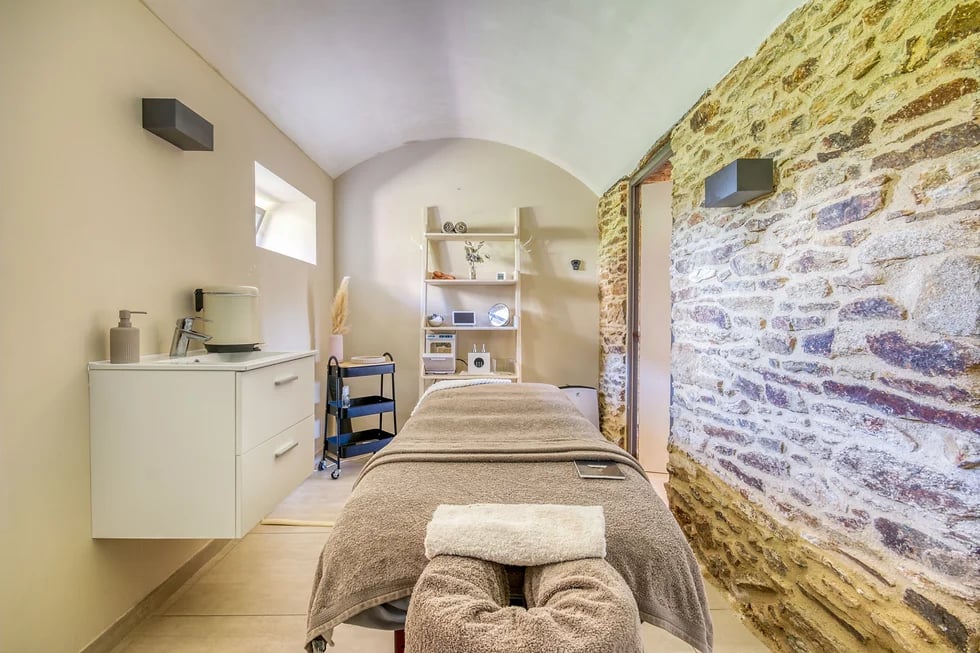 Hotel & Spa Le Manoir De Kerbot, the spa