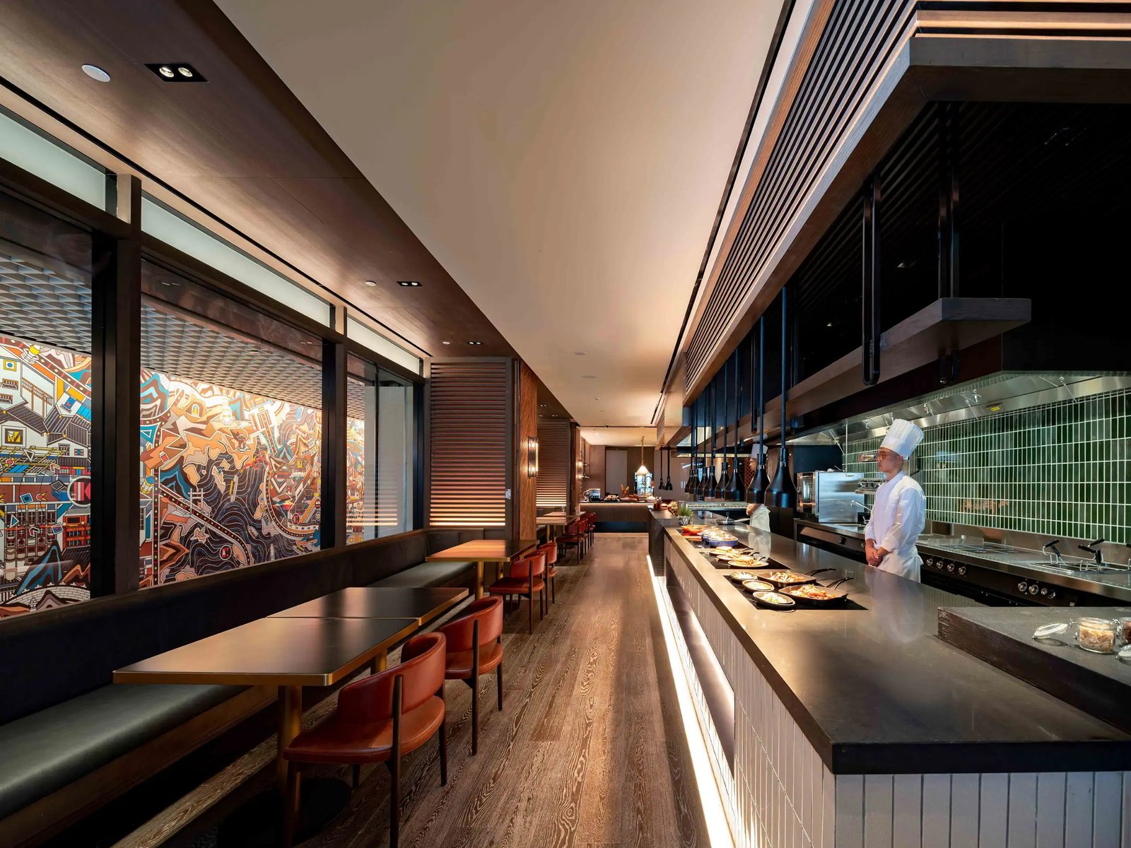 Mumian Hangzhou·The Unbound Collection By Hyatt, at the table