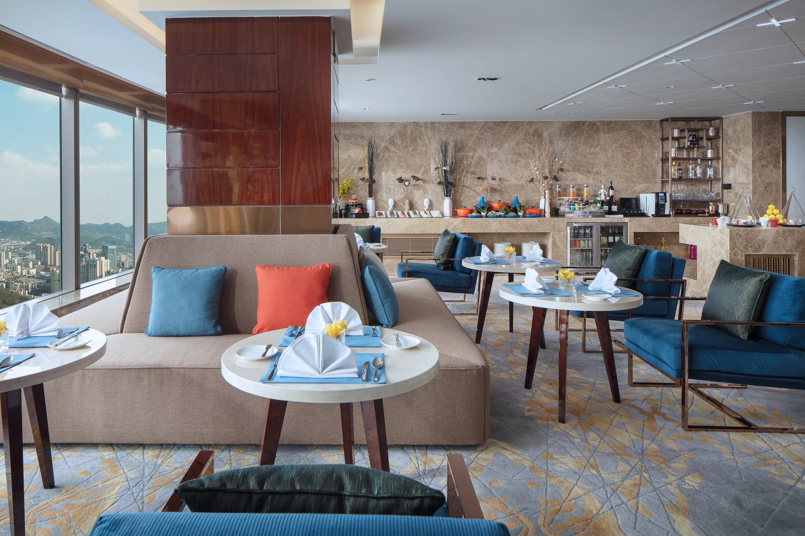 Sofitel Guiyang Hunter, at the table