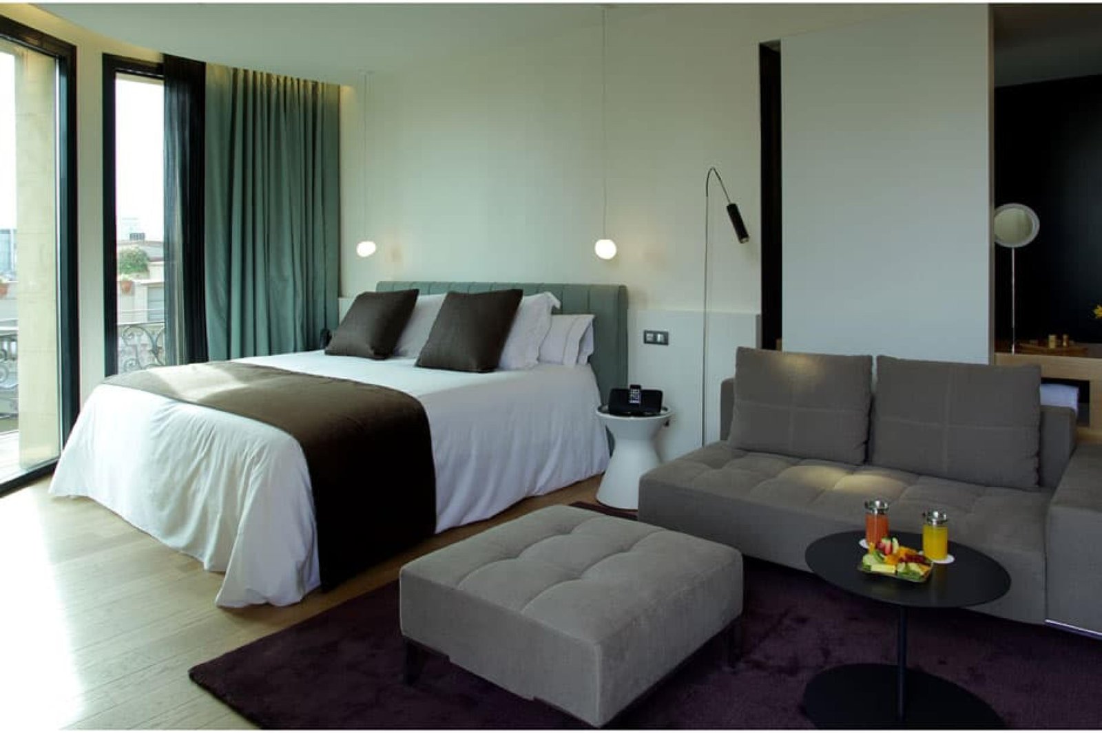 Hotel Ohla Barcelona — rooms