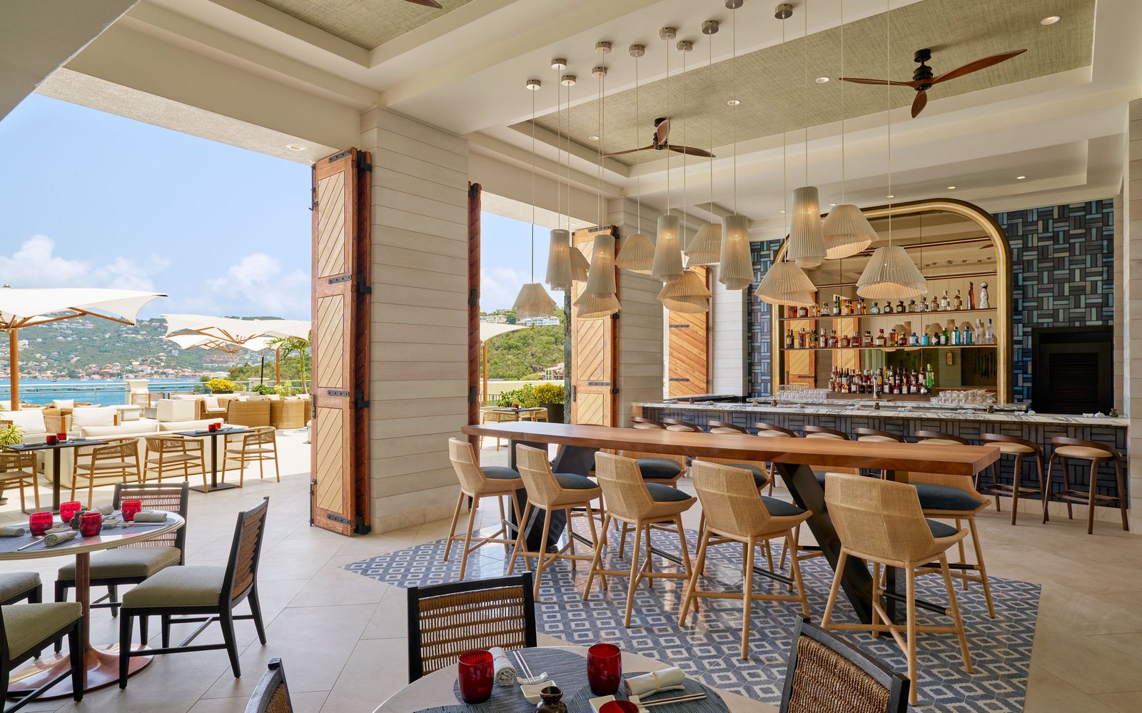 Buoy Haus Beach Resort St. Thomas, Autograph Collection, at the table