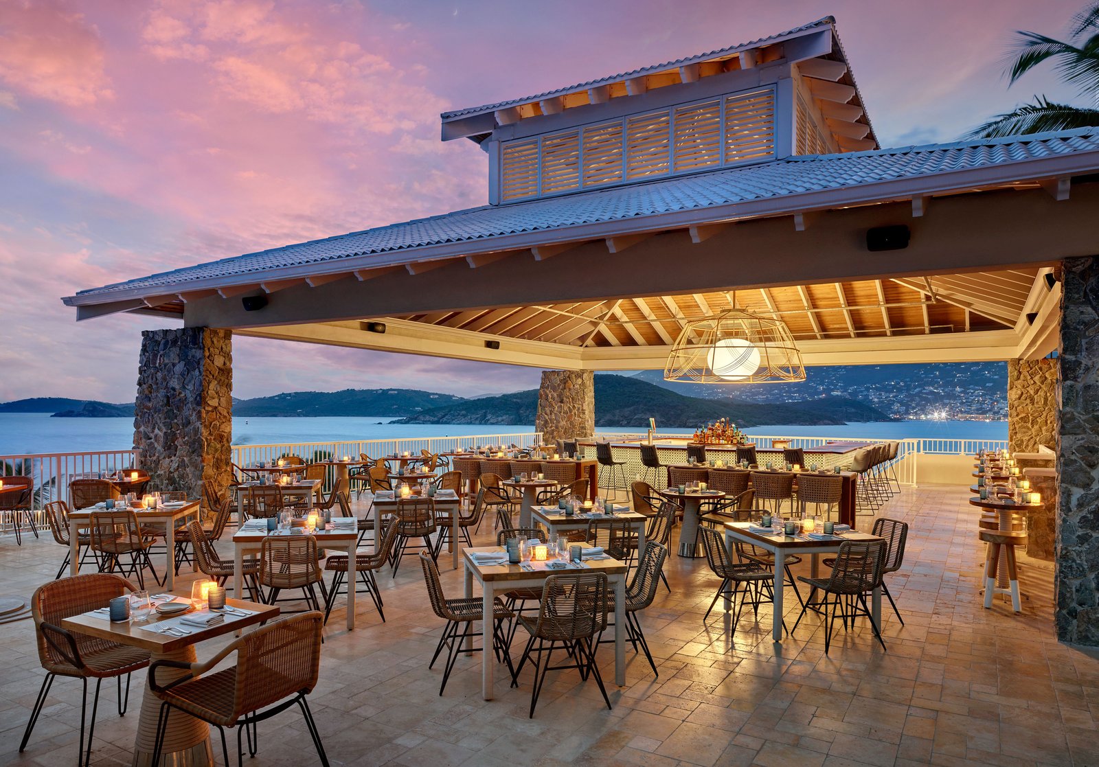 Buoy Haus Beach Resort St. Thomas, Autograph Collection, isla blue