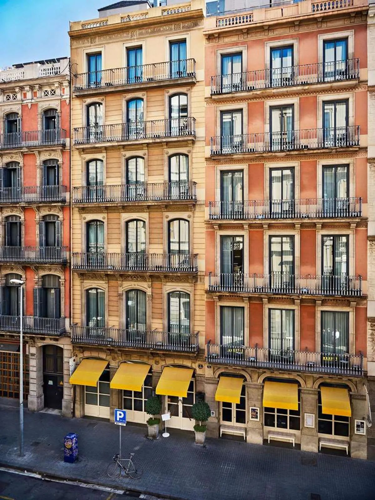 Hotel Pulitzer Barcelona — backstory