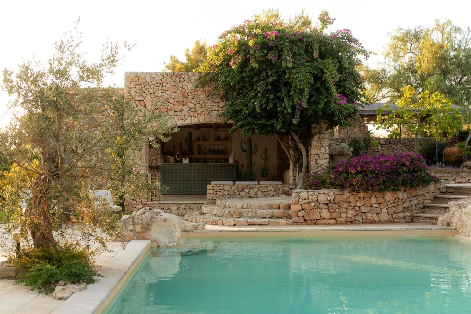 Tenuta Negroamaro, pool bar