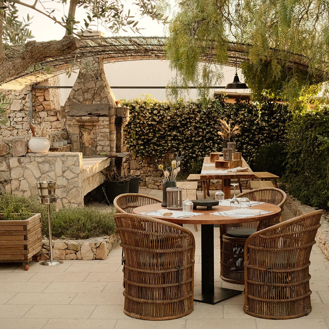 Tenuta Negroamaro, at the table