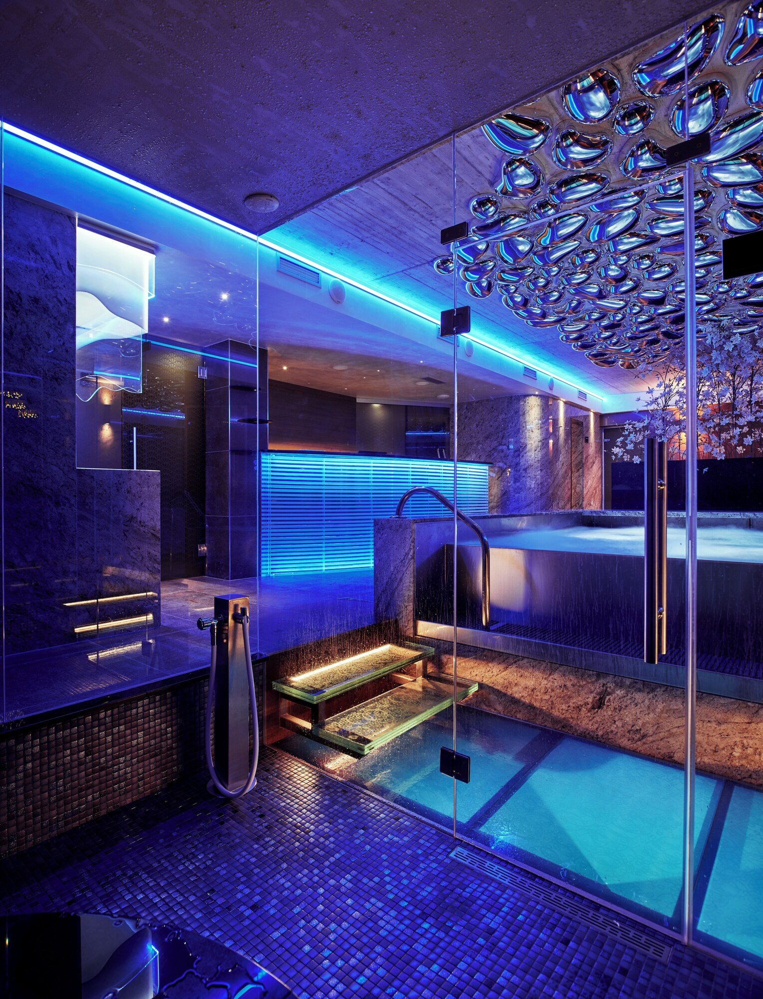Theatre Hotel, the spa