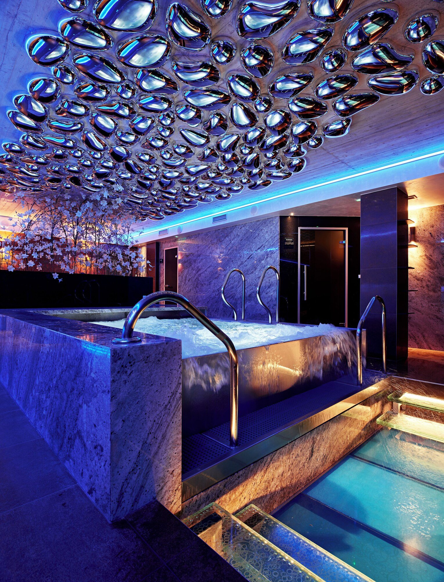 Theatre Hotel, the spa