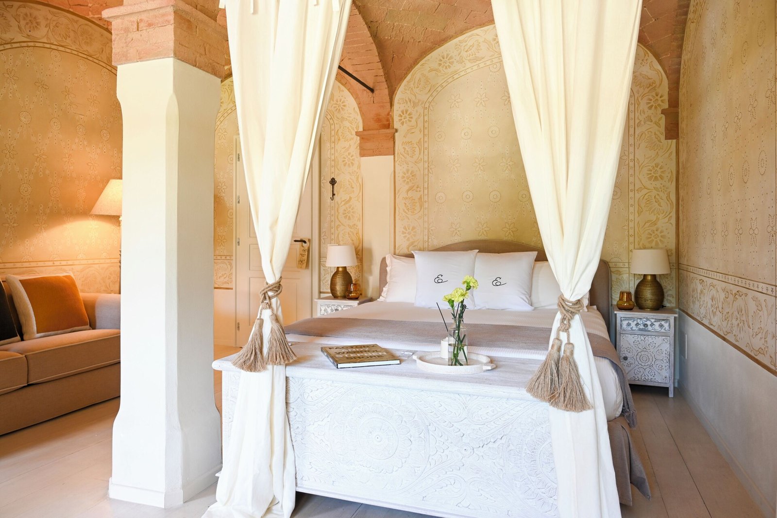 Elizabeth Country House, rooms