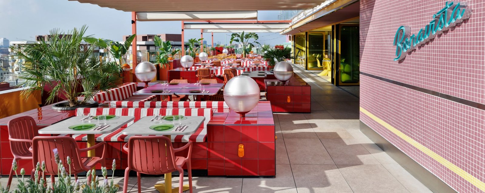 Moxy Barcelona — vibe