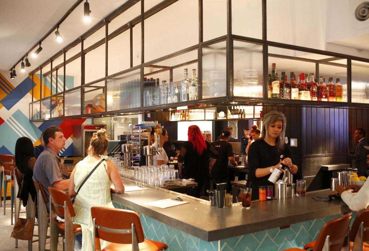Moxy Richmond Downtown, bar moxy