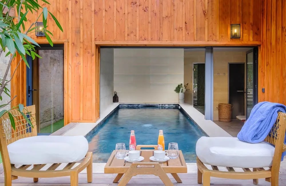 Maison Pavlov, the pool