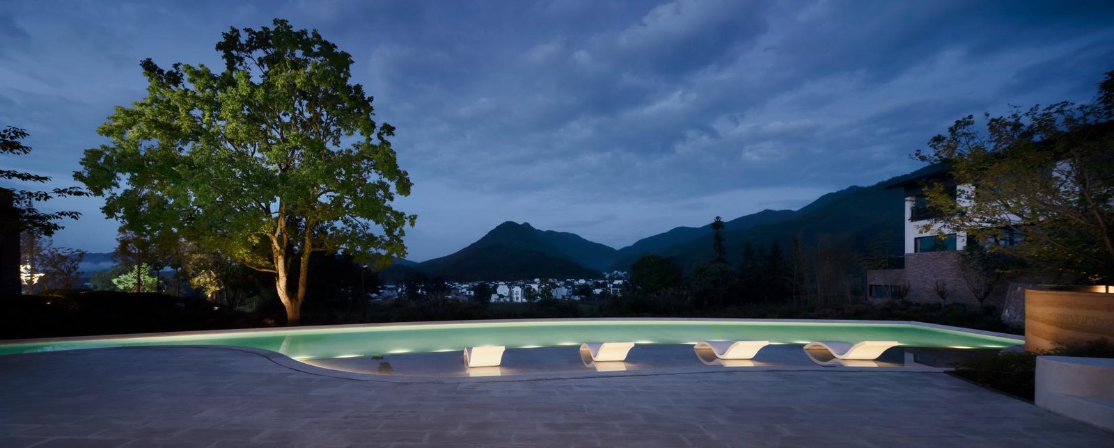 Banyan Tree Huangshan, the pool