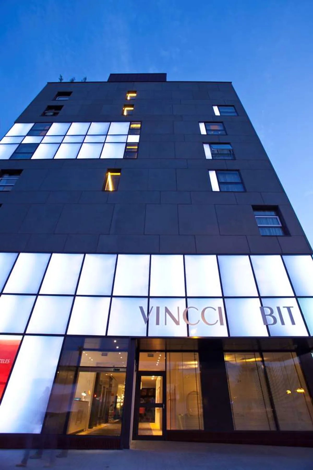 Hotel Vincci Bit — backstory