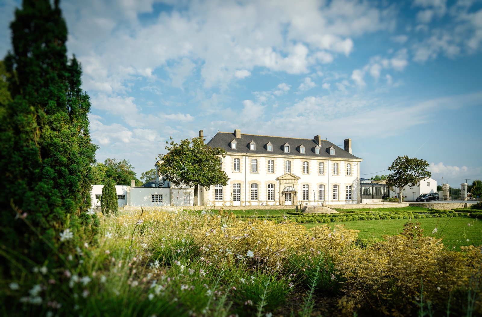 L'Abbaye de Villeneuve, how it began