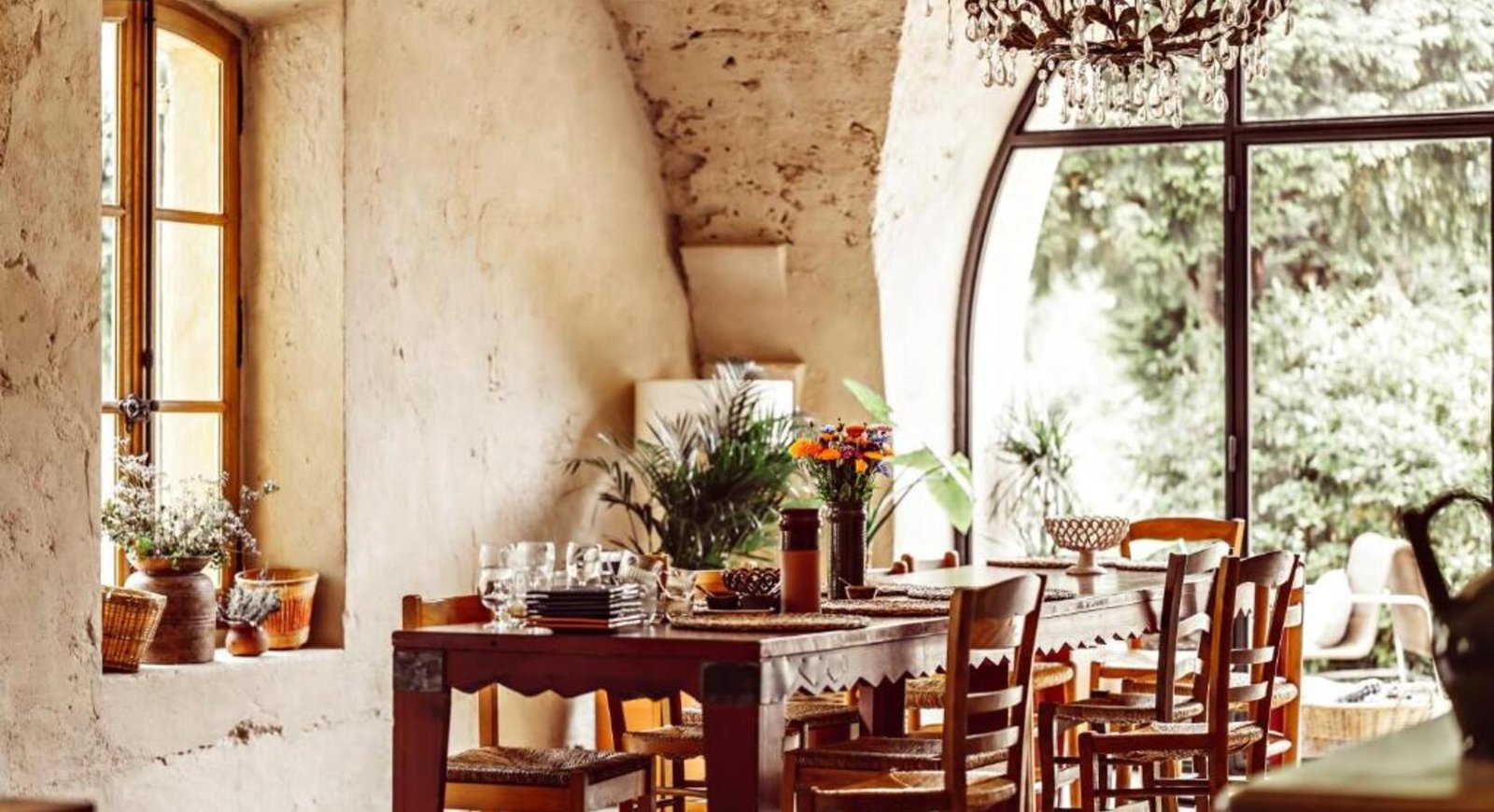 Le Galinier, at the table