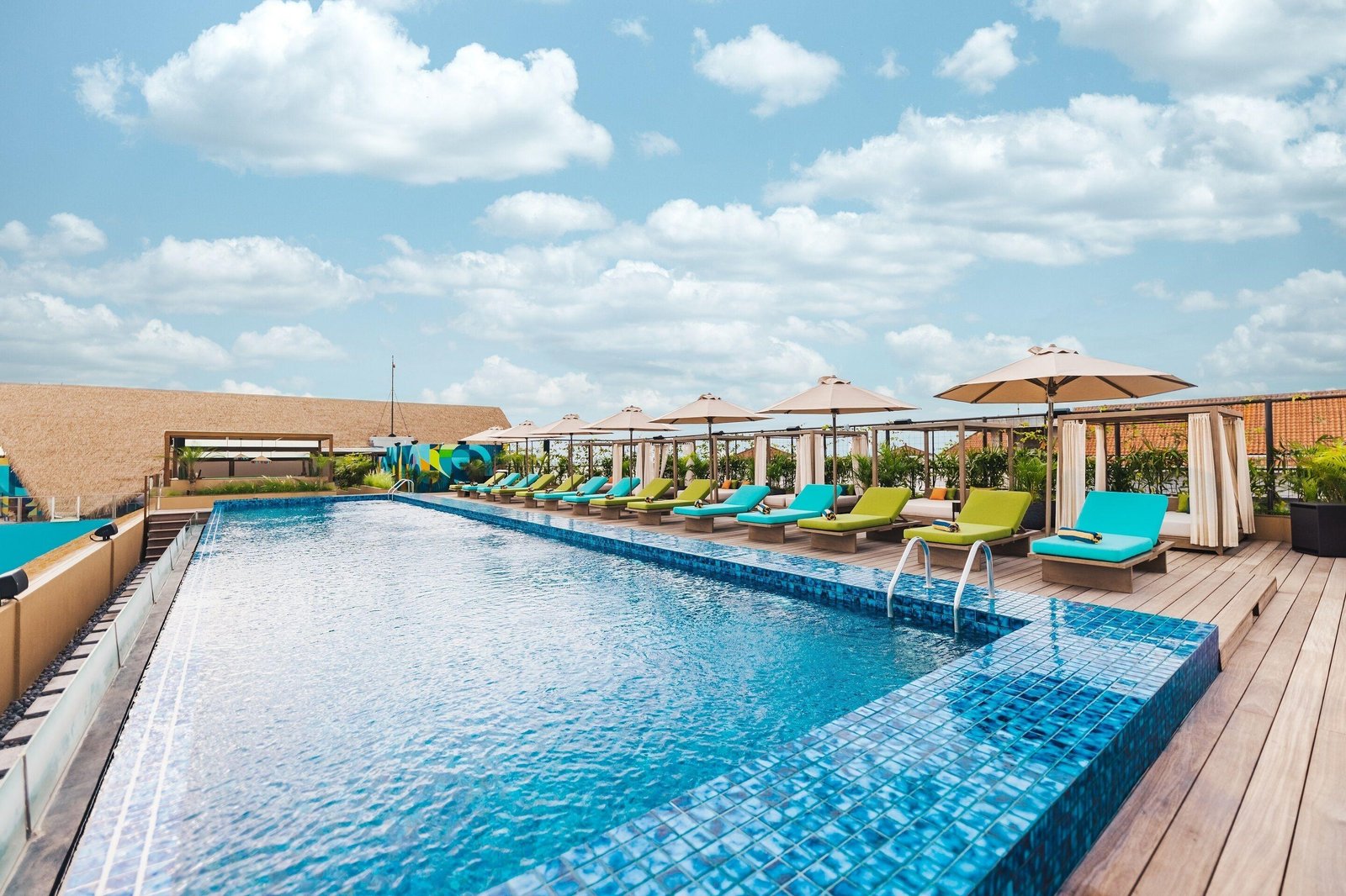 Mamaka Bali, the pool