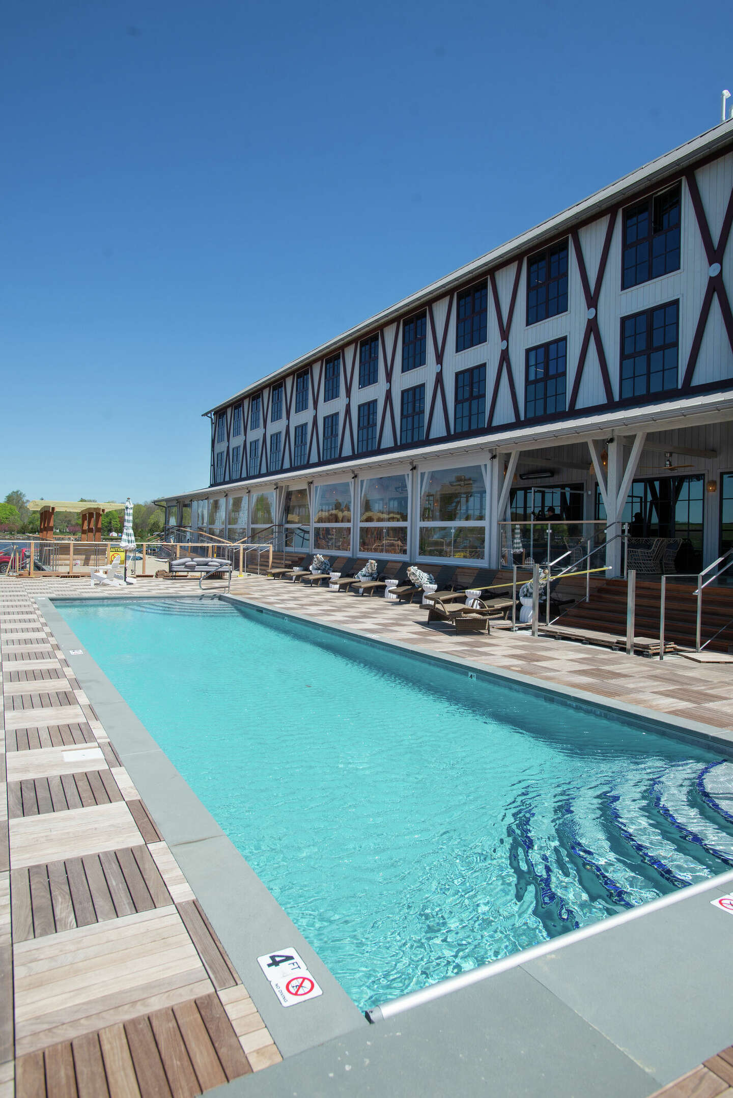 Delamar Mystic, the pool
